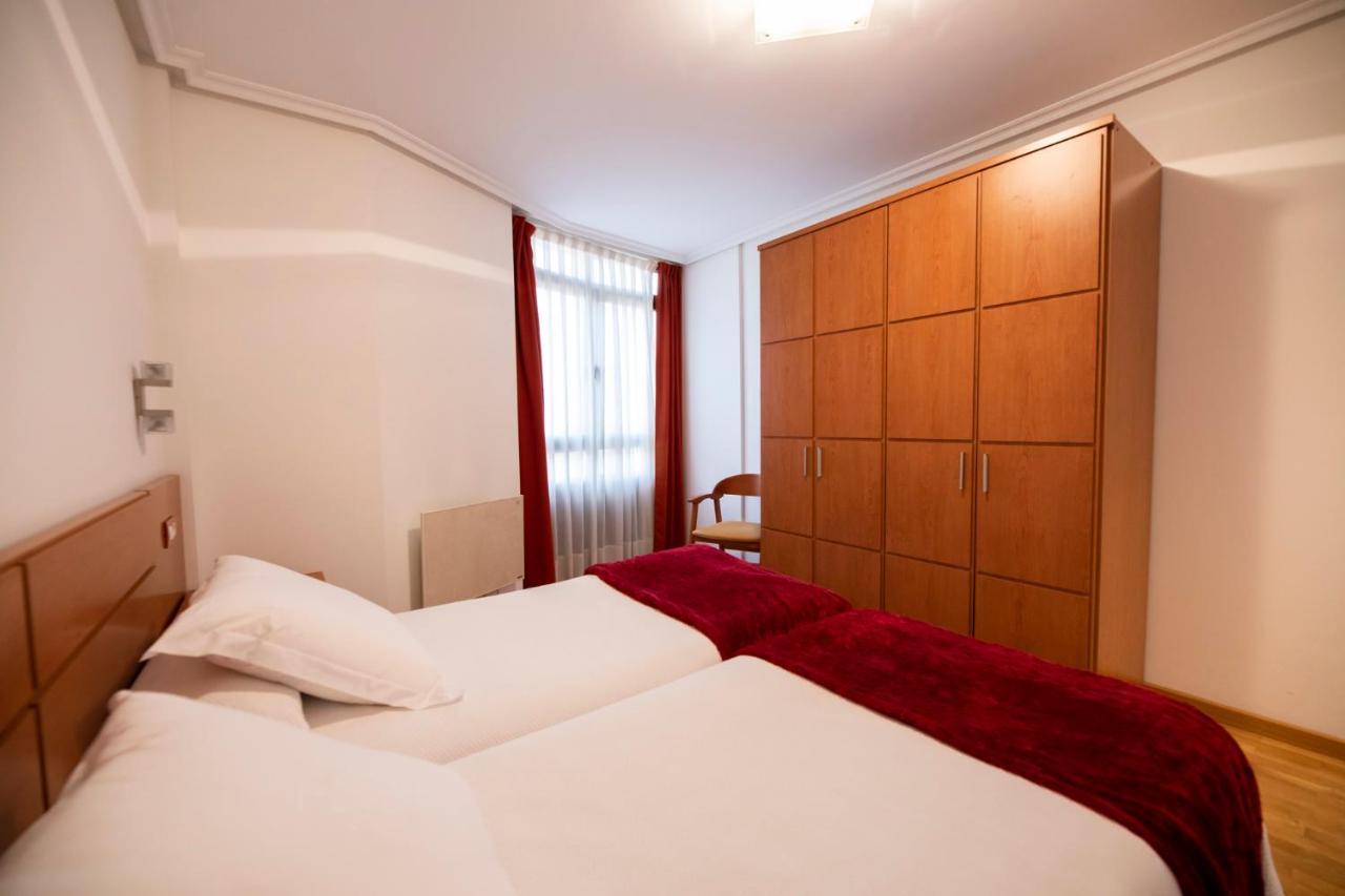 Apartamentos Cean Bermudez Gijón Extérieur photo