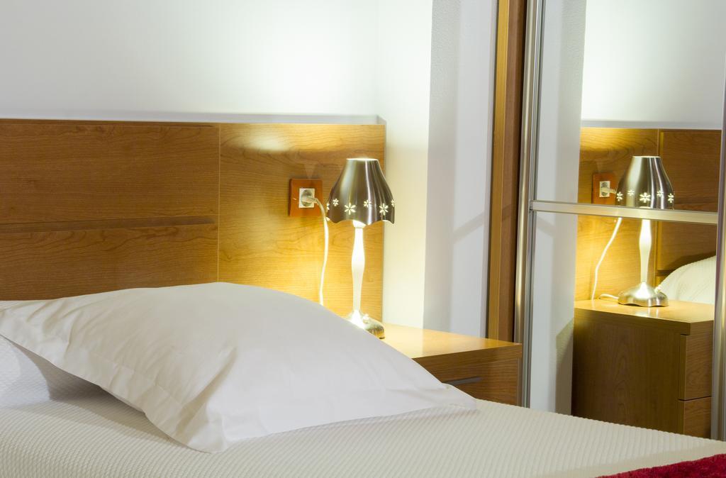 Apartamentos Cean Bermudez Gijón Extérieur photo