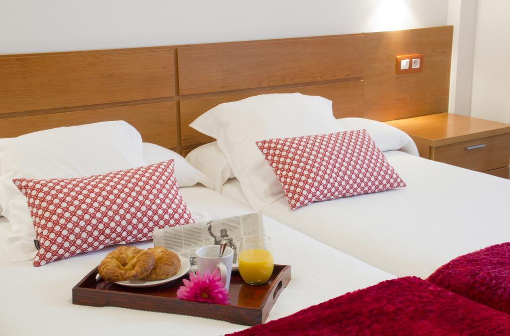 Apartamentos Cean Bermudez Gijón Extérieur photo