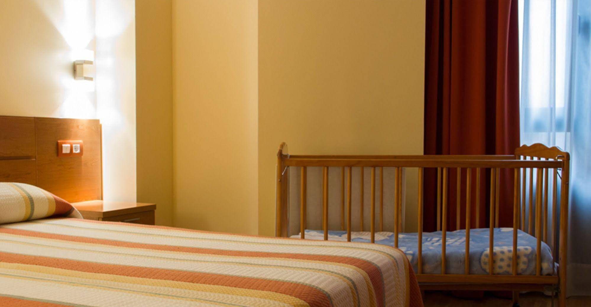 Apartamentos Cean Bermudez Gijón Extérieur photo