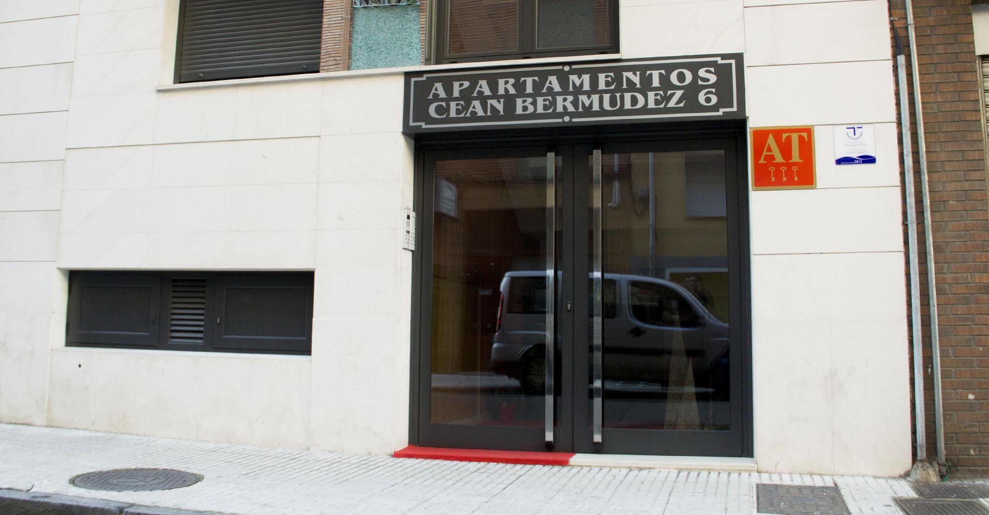 Apartamentos Cean Bermudez Gijón Extérieur photo